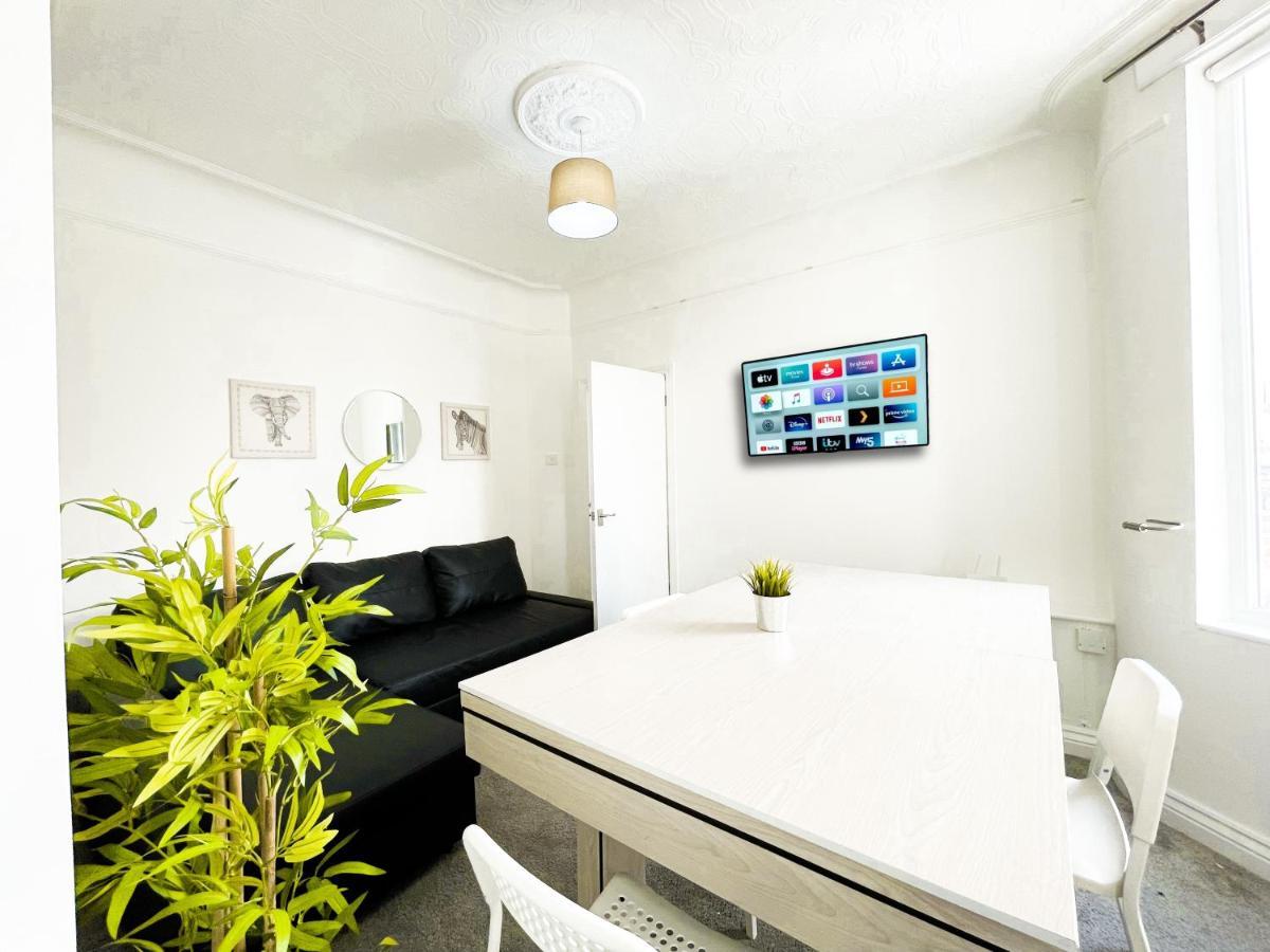 Chic City Loft Room Liverpool Exterior photo